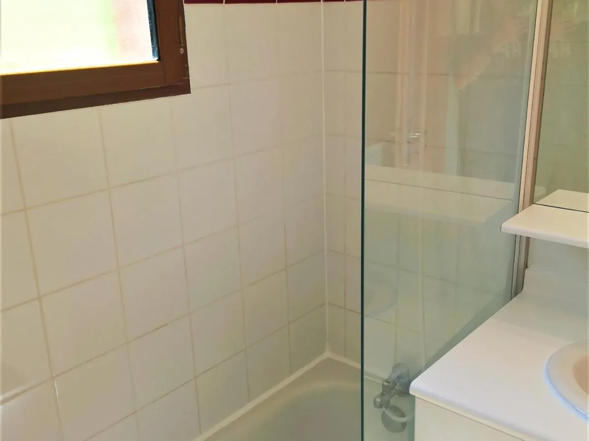 Chalet Mitoyen 3 Pieces 7 Pers. Avec Piscine Et Sauna - Residence Les Flocons Du Soleil - Fr-1-504-78 Le Devoluy France