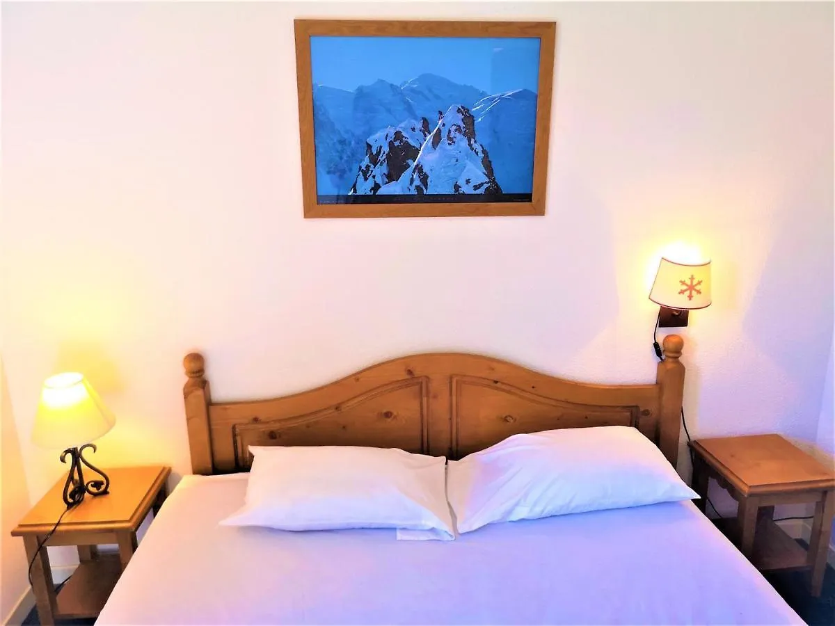 Chalet Mitoyen 3 Pieces 7 Pers. Avec Piscine Et Sauna - Residence Les Flocons Du Soleil - Fr-1-504-78 Le Devoluy 0*,