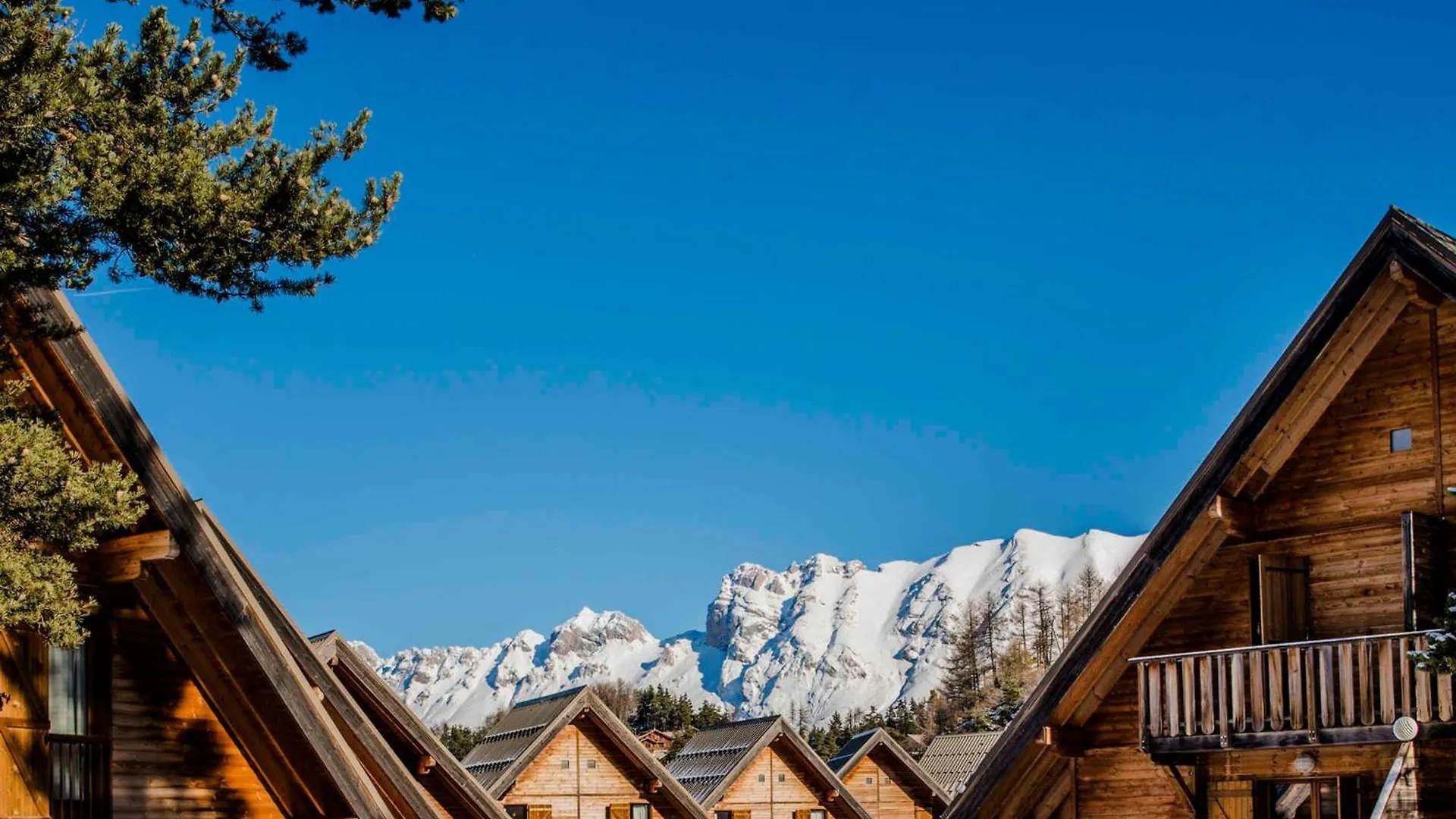 Chalet Mitoyen 3 Pieces 7 Pers. Avec Piscine Et Sauna - Residence Les Flocons Du Soleil - Fr-1-504-78 Le Devoluy France